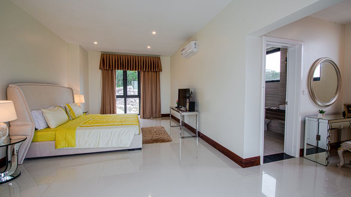 Bed Room